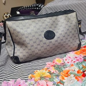 Vintage Gucci crossbody